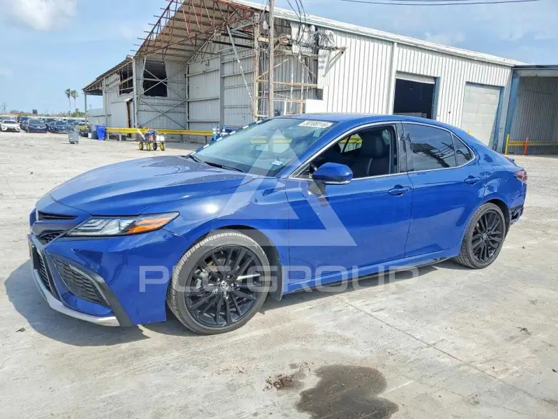 2024 Toyota CAMRY фото