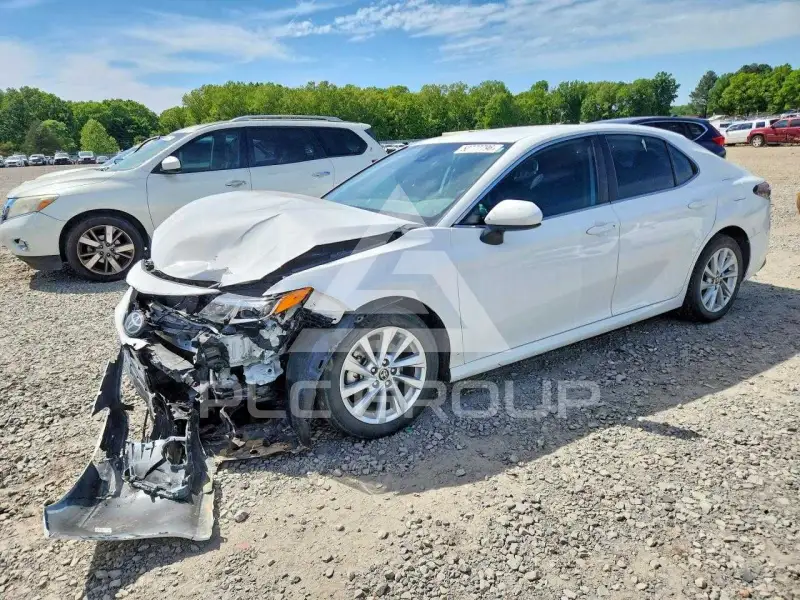 2024 Toyota CAMRY фото