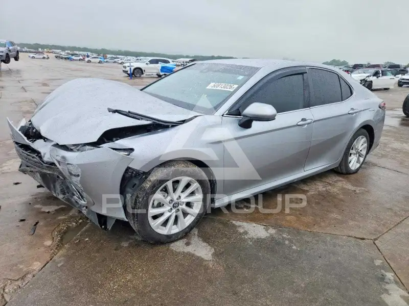 2024 Toyota CAMRY фото