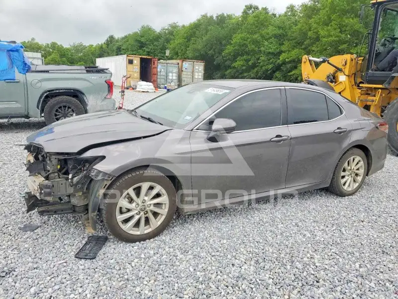 2024 Toyota CAMRY фото