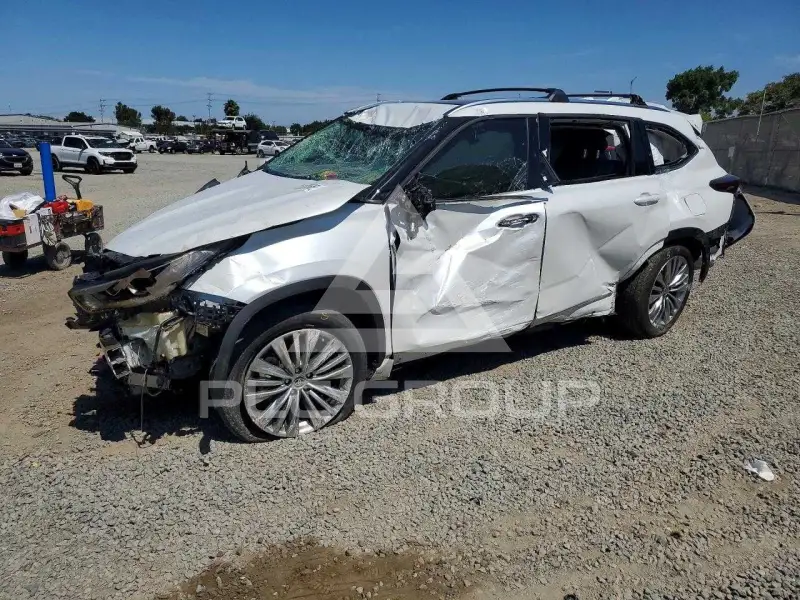 2024 Toyota Highlander фото