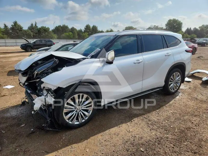 2024 Toyota Highlander фото