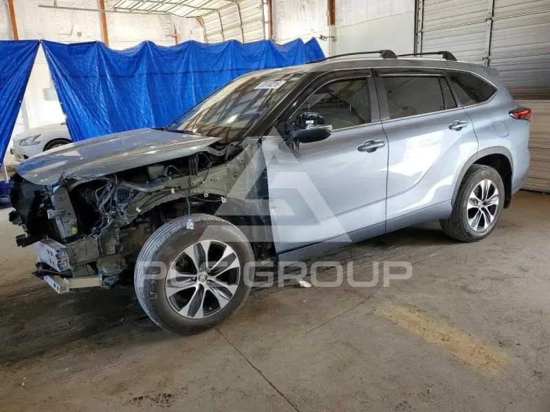 2024 Toyota Highlander фото
