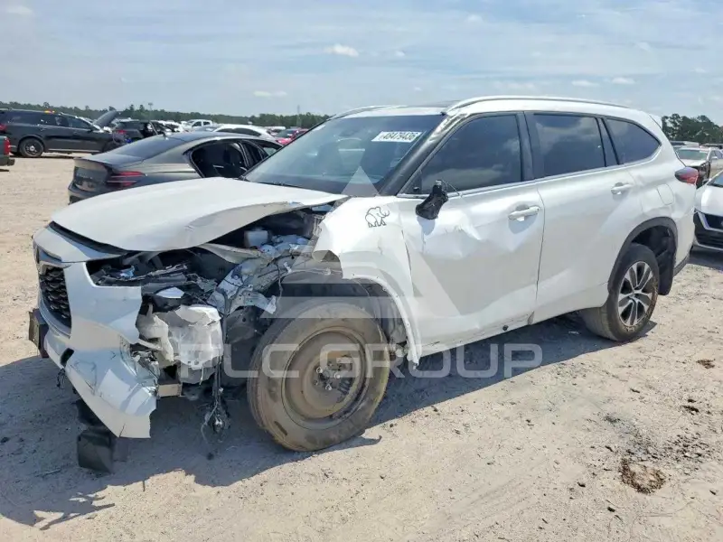 2024 Toyota Highlander фото