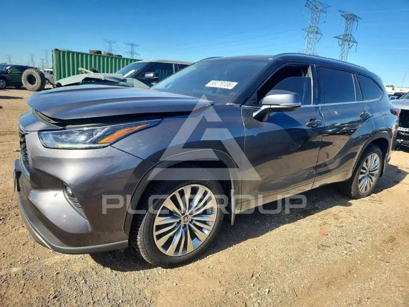 2024 Toyota Highlander photo