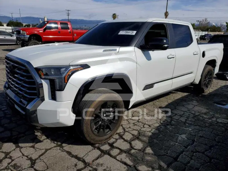2024 Toyota TUNDRA фото