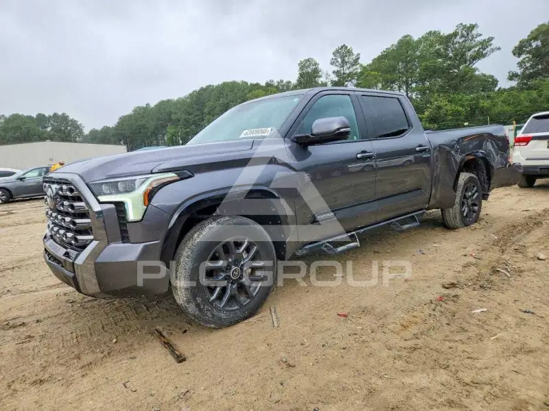 2024 Toyota TUNDRA фото