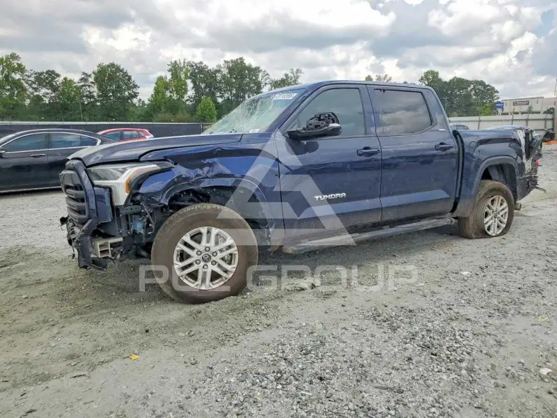2024 Toyota TUNDRA photo