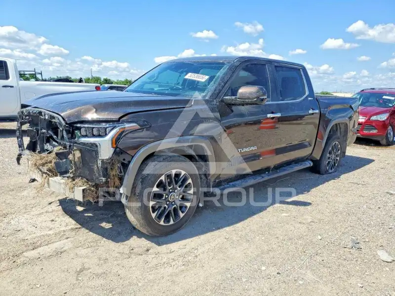 2024 Toyota TUNDRA фото