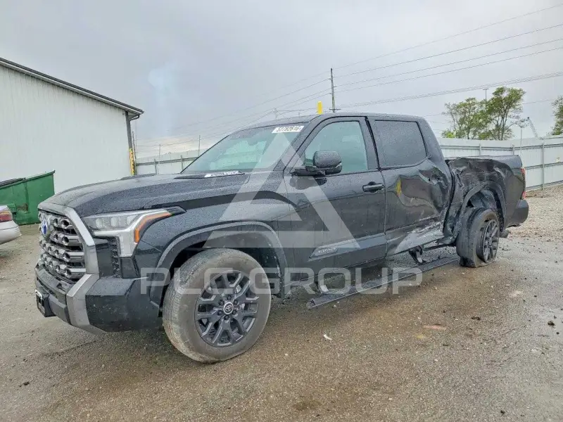 2024 Toyota TUNDRA фото