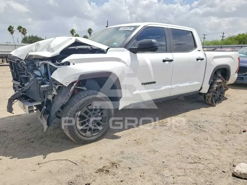 2024 Toyota TUNDRA photo