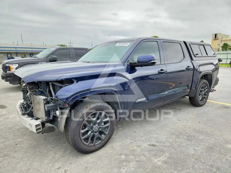 2024 Toyota TUNDRA фото