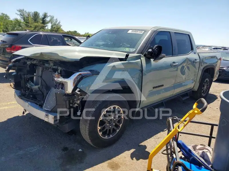 2024 Toyota TUNDRA фото