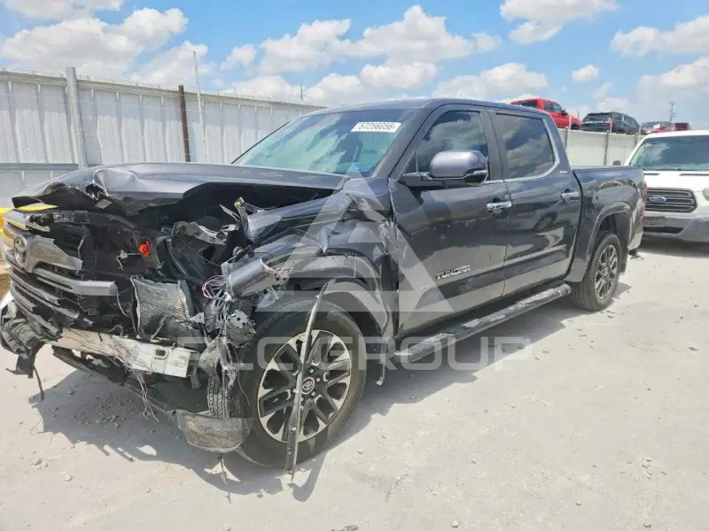 2024 Toyota TUNDRA photo