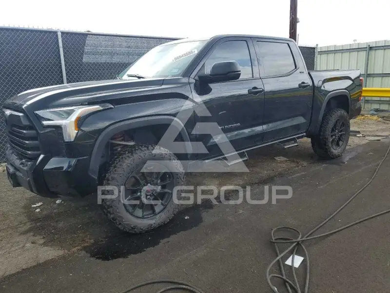 2024 Toyota TUNDRA фото