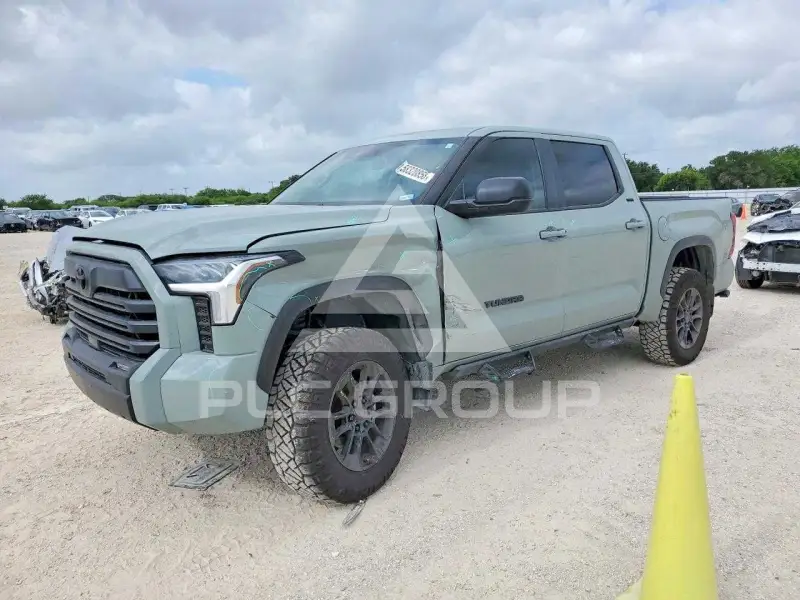2024 Toyota TUNDRA фото