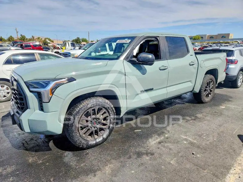 2024 Toyota TUNDRA фото