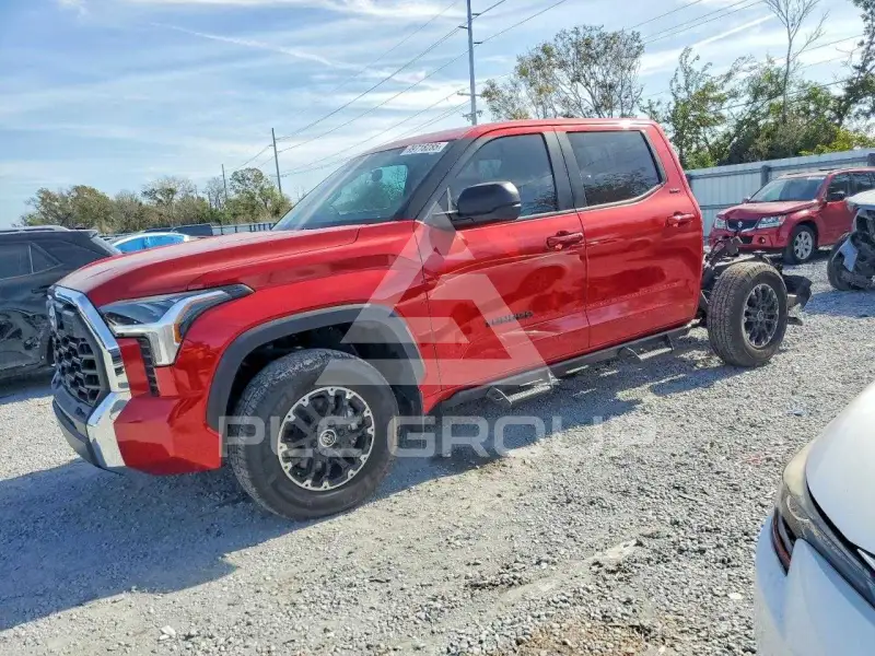 2024 Toyota TUNDRA фото