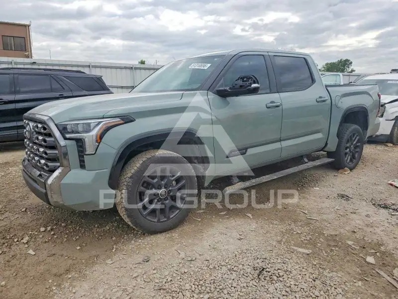 2024 Toyota TUNDRA фото