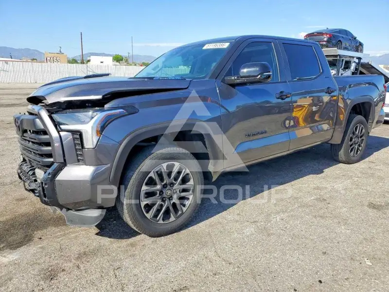 2024 Toyota TUNDRA photo