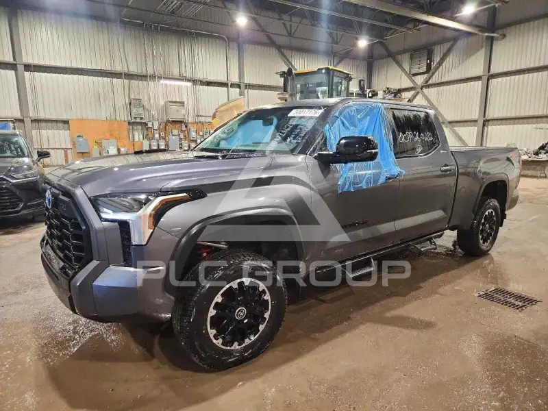2024 Toyota TUNDRA фото