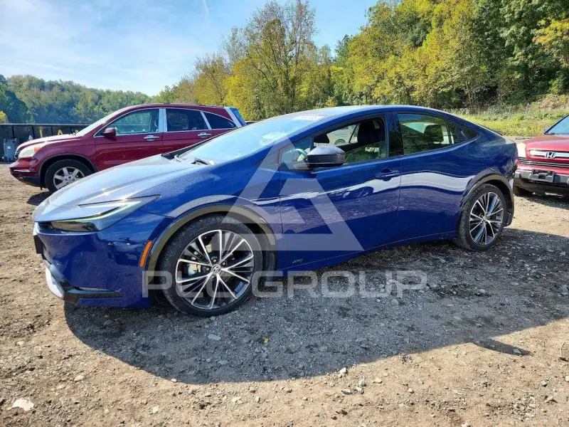 2024 Toyota PRIUS фото