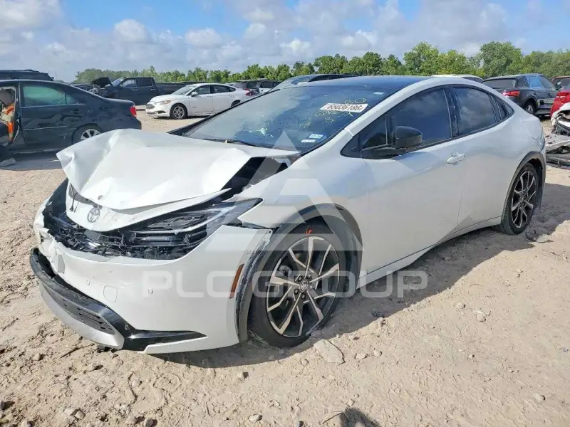 2024 Toyota PRIUS photo