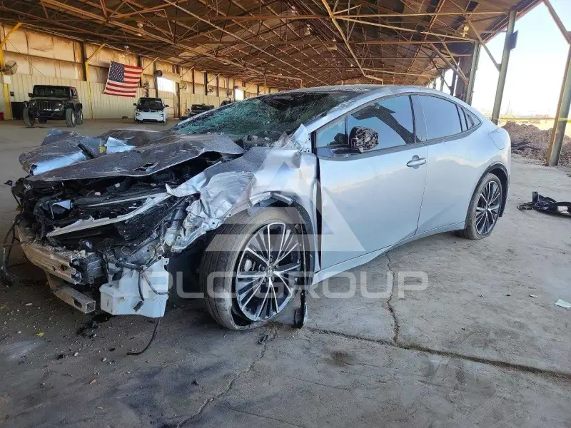 2024 Toyota PRIUS фото