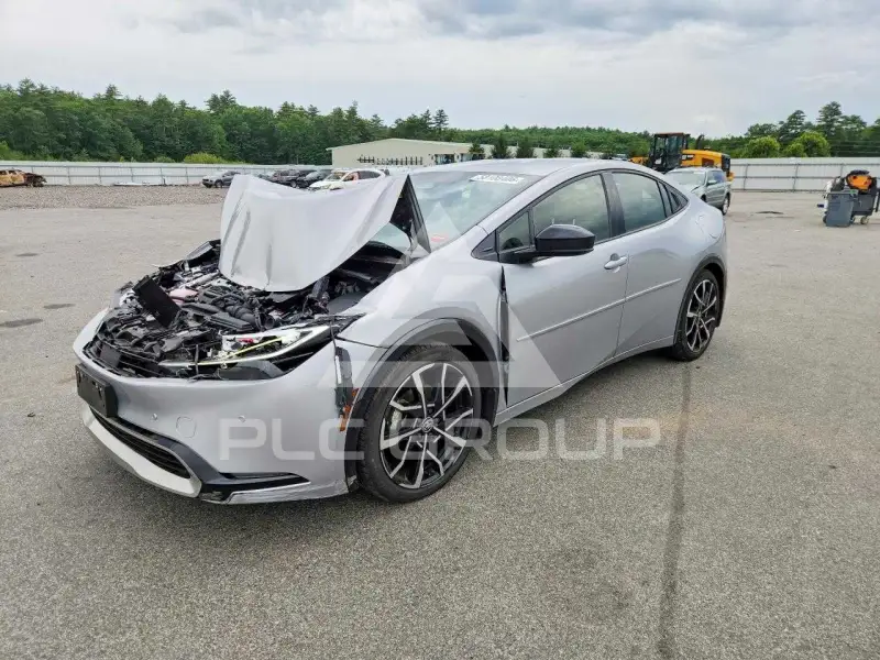 2024 Toyota PRIUS photo