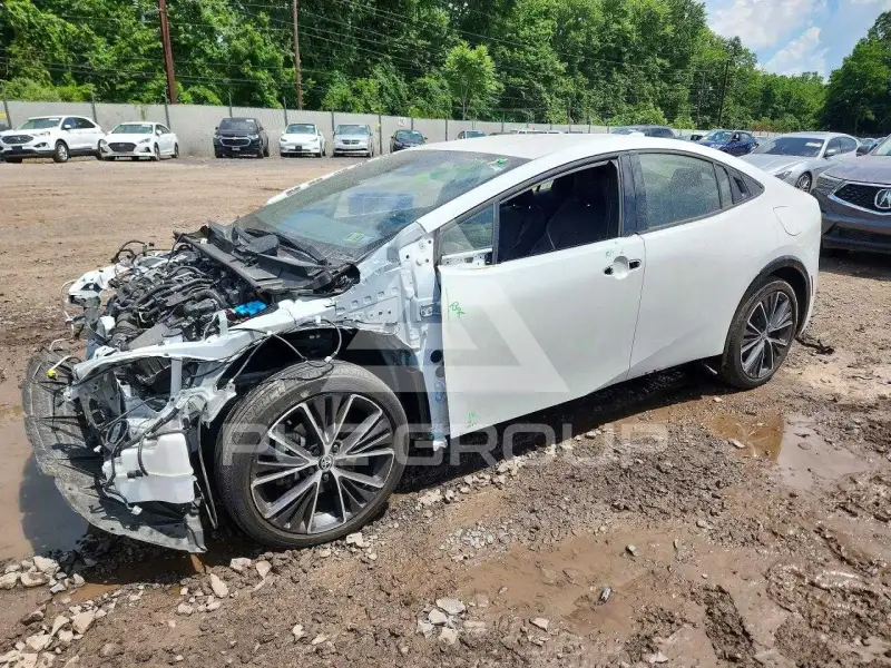 2024 Toyota PRIUS фото