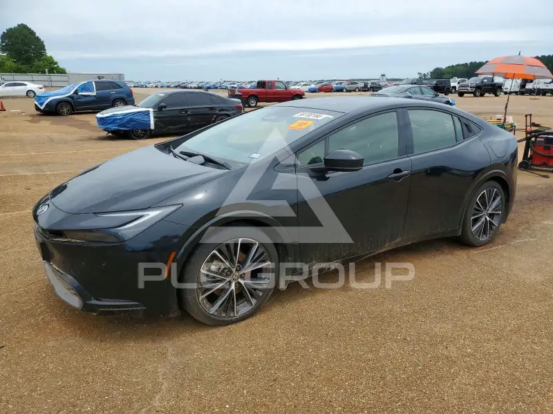 2024 Toyota PRIUS photo