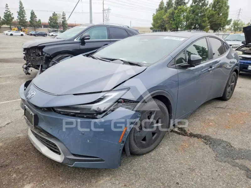 2024 Toyota PRIUS photo