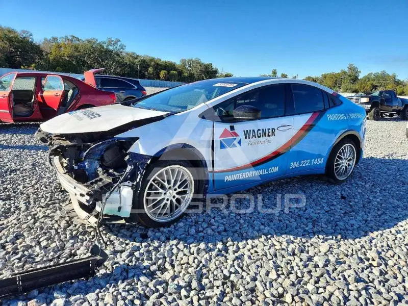 2024 Toyota PRIUS photo