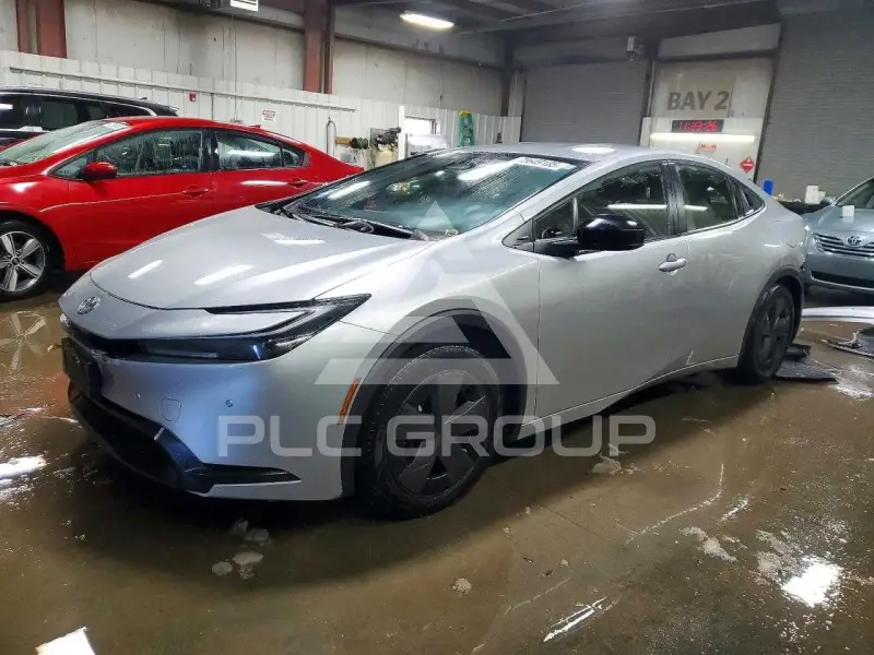 2024 Toyota PRIUS фото