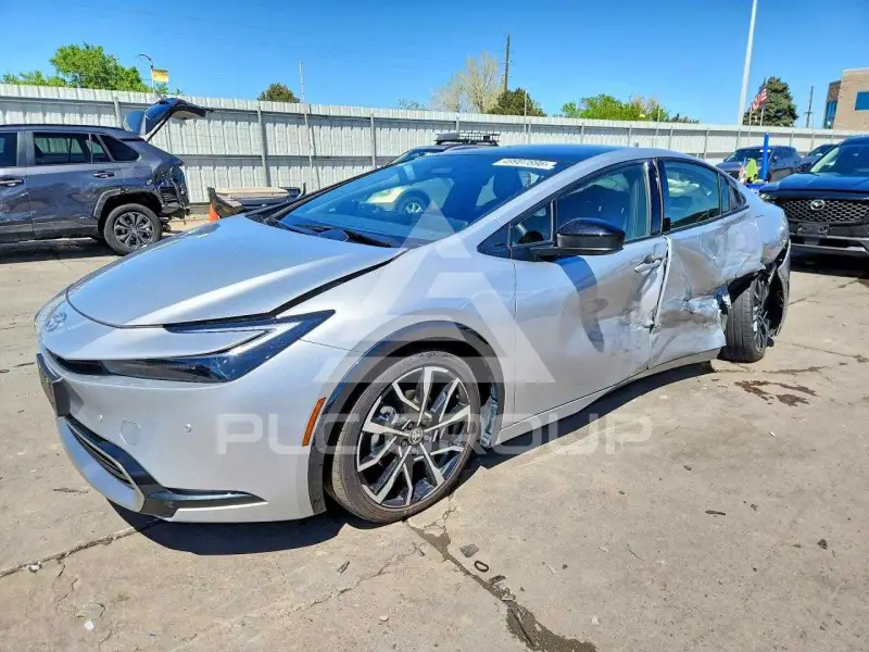 2024 Toyota PRIUS фото