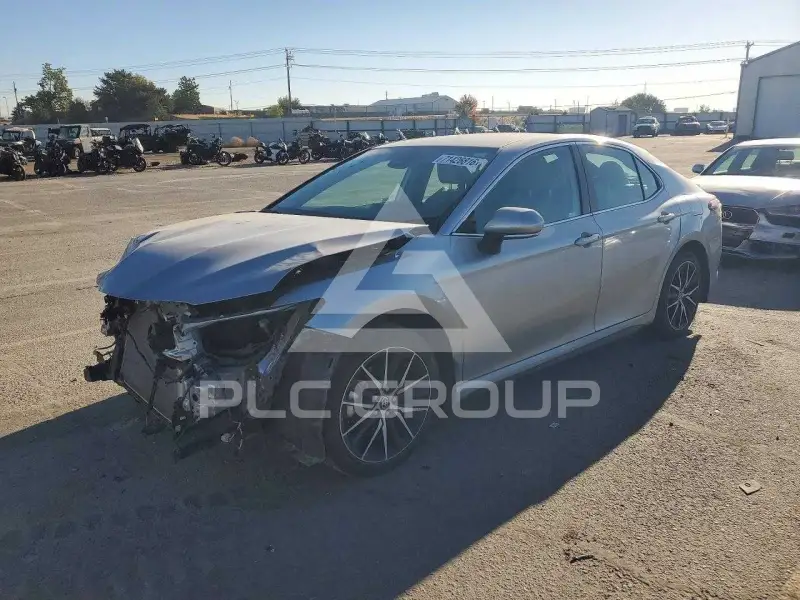 2024 Toyota CAMRY фото