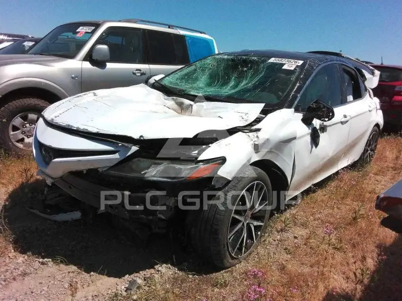 2024 Toyota CAMRY фото