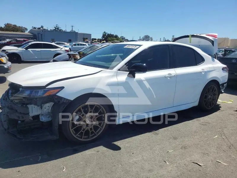 2024 Toyota CAMRY фото