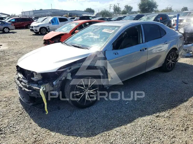 2024 Toyota CAMRY фото