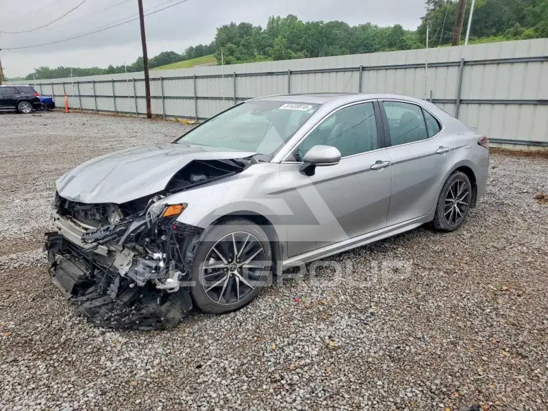 2024 Toyota CAMRY фото