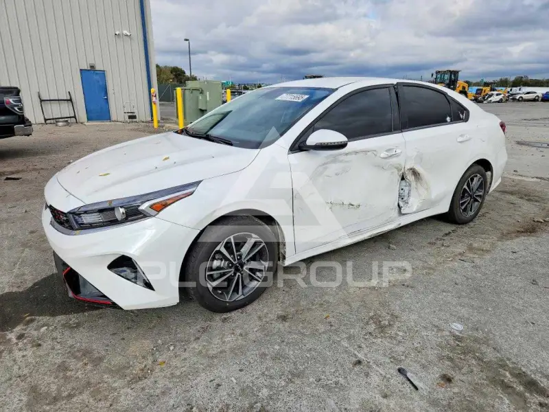 2024 KIA Forte photo