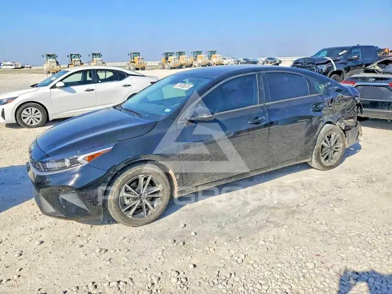 2024 KIA Forte photo