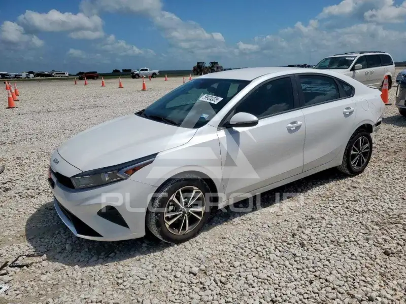 2024 KIA Forte фото