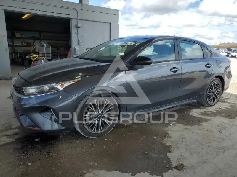 2024 KIA Forte фото