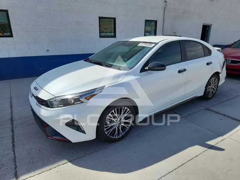 2024 KIA Forte фото