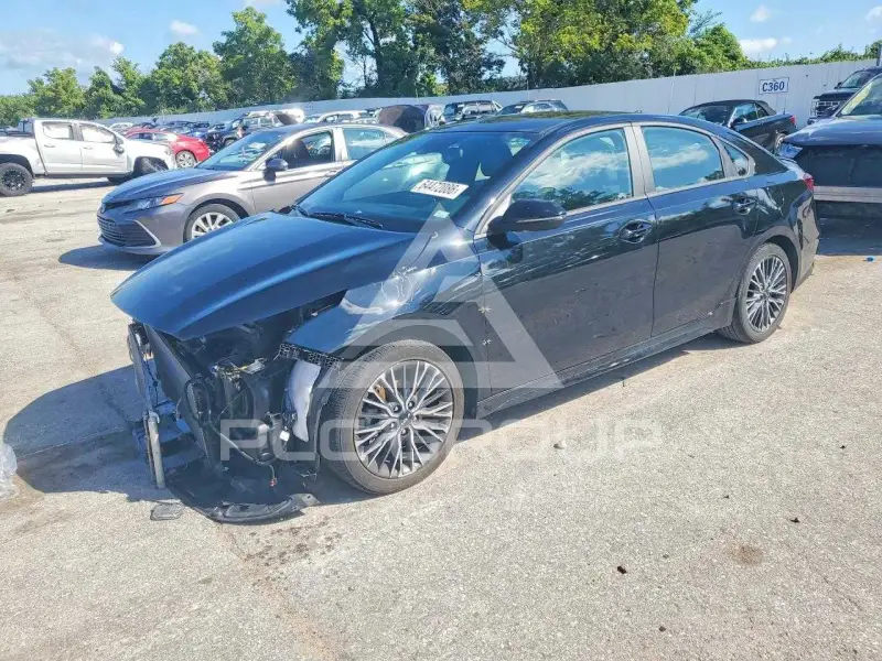 2024 KIA Forte photo