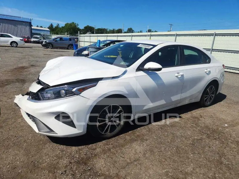 2024 KIA Forte фото