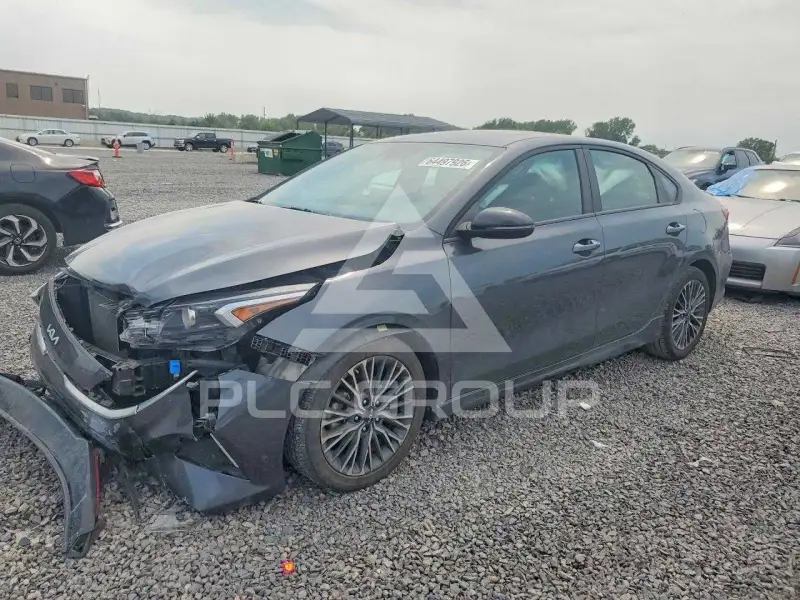 2024 KIA Forte фото