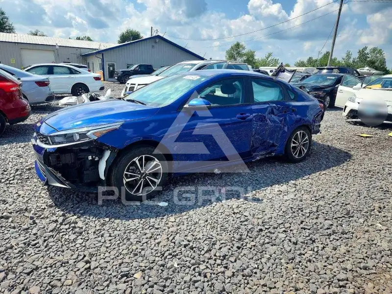 2024 KIA Forte фото