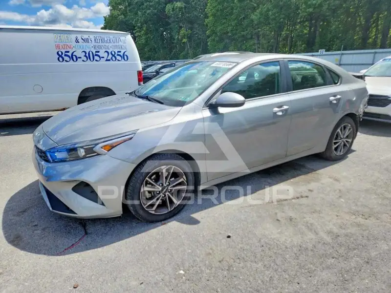 2024 KIA Forte фото